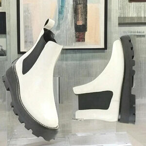 Karl Lagerfeld 11 Sporty  Combat Lugsole Platform Chelsea Leather Booties New